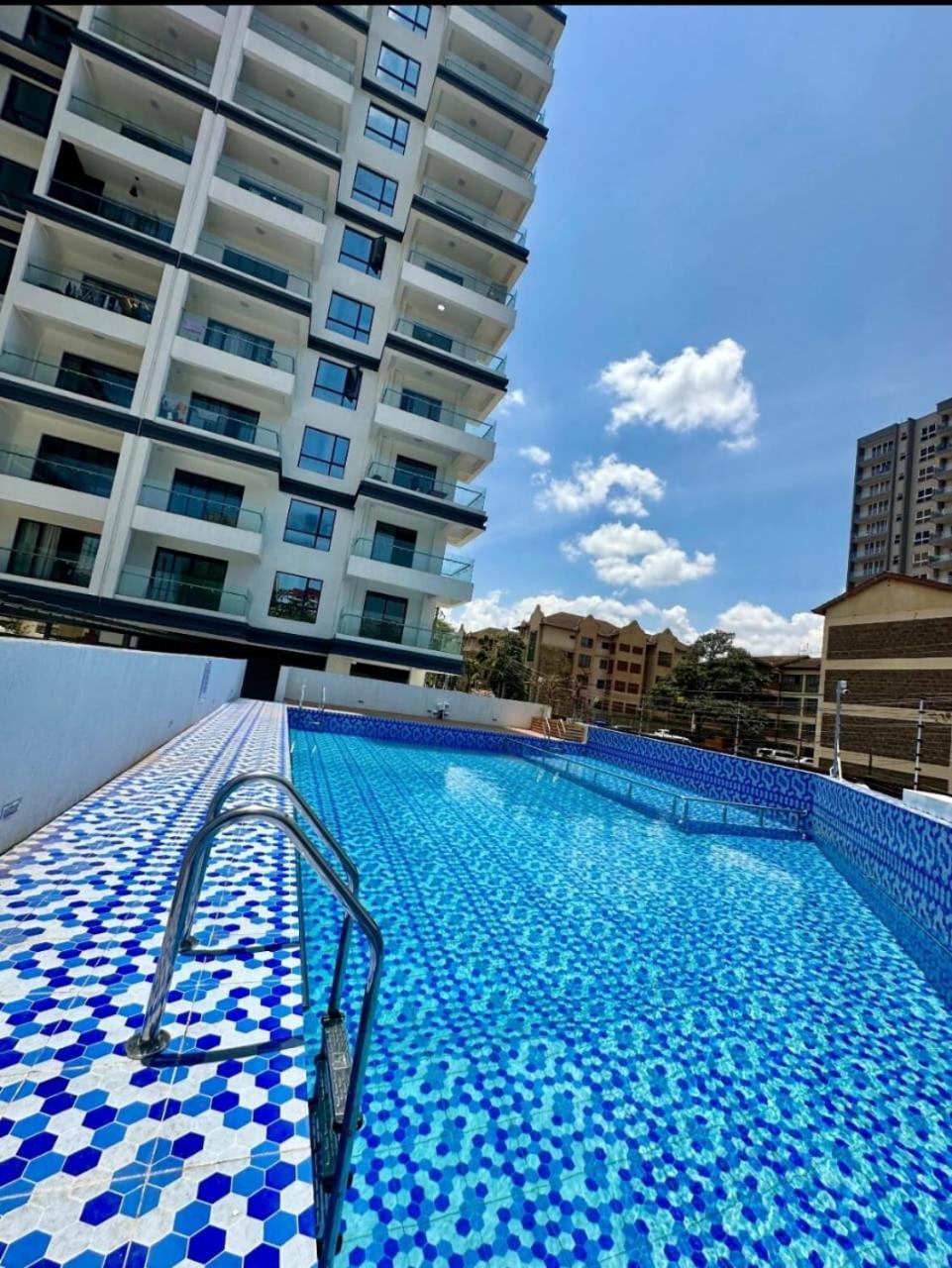 The Comfort Executive Loft Three Bedroom With Amazing Breathtaking Views , Swimming Pool ,gym And Rooftop Chilly Spot With Offers Breathtaking Views ,private Ample Parking Space With Designated Child Playground Area Apartment Nairobi