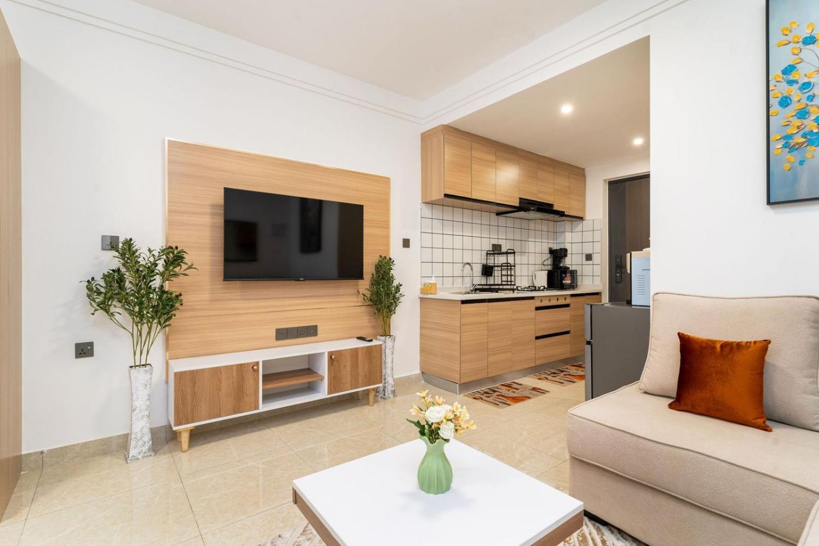 Cozy And Luxury Ruaka Apartment