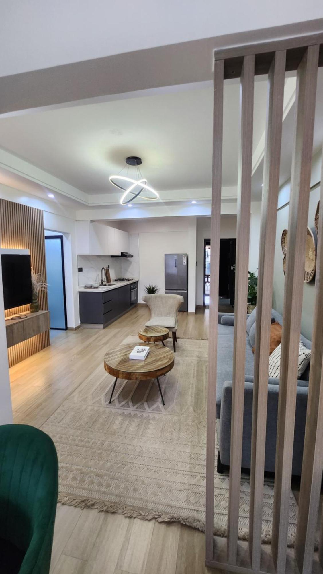 Aqua Grove Apartment *