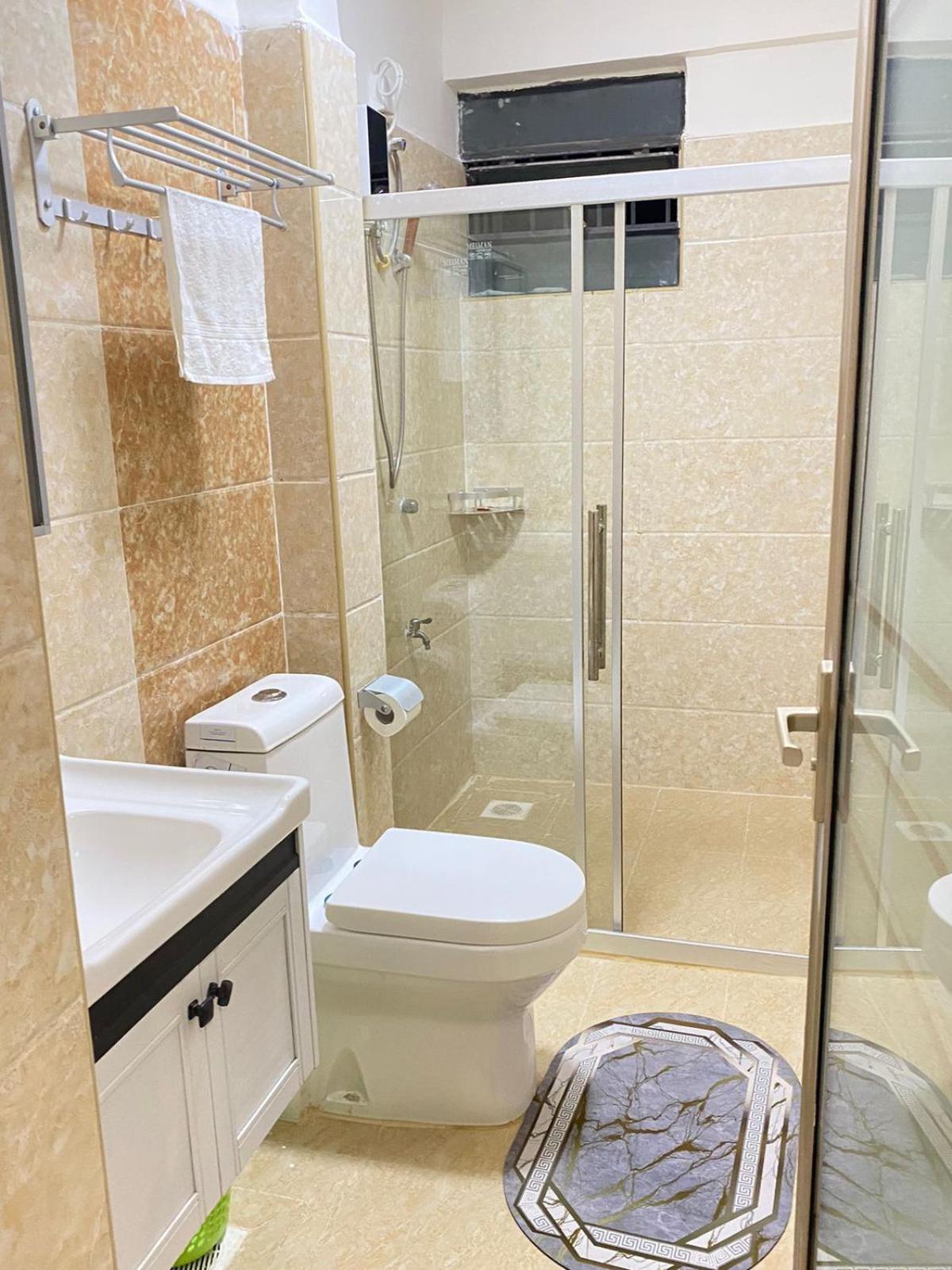 Celestial Three Bedroom With Swimming Pool Fully Equipped Gym Ample Parking Space Children Playing Ground And Amazing Scenic Views In Kilimani Apartment