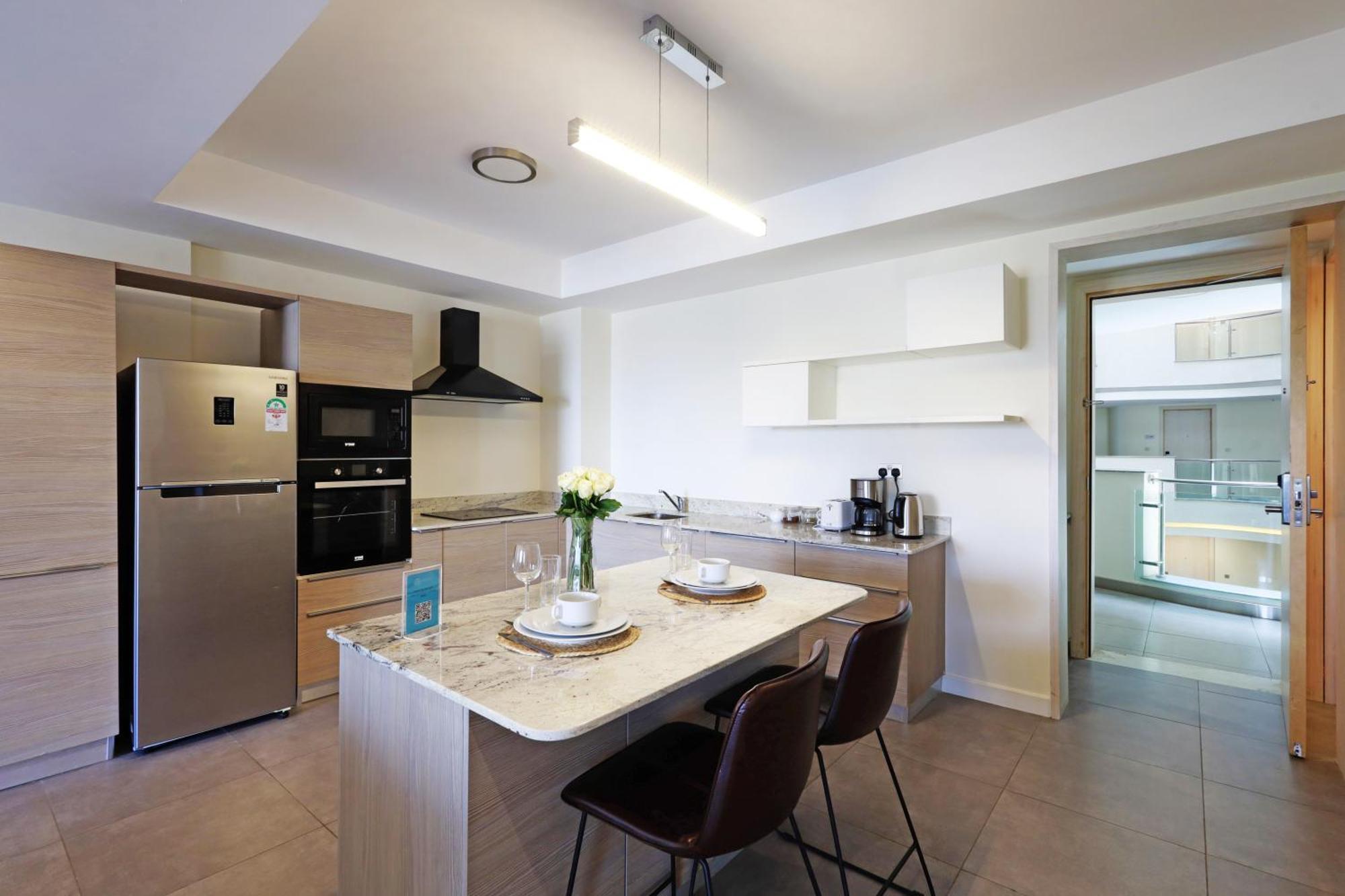Capital M Blue Sapphire 1 Bed By Yourhost Apartment *