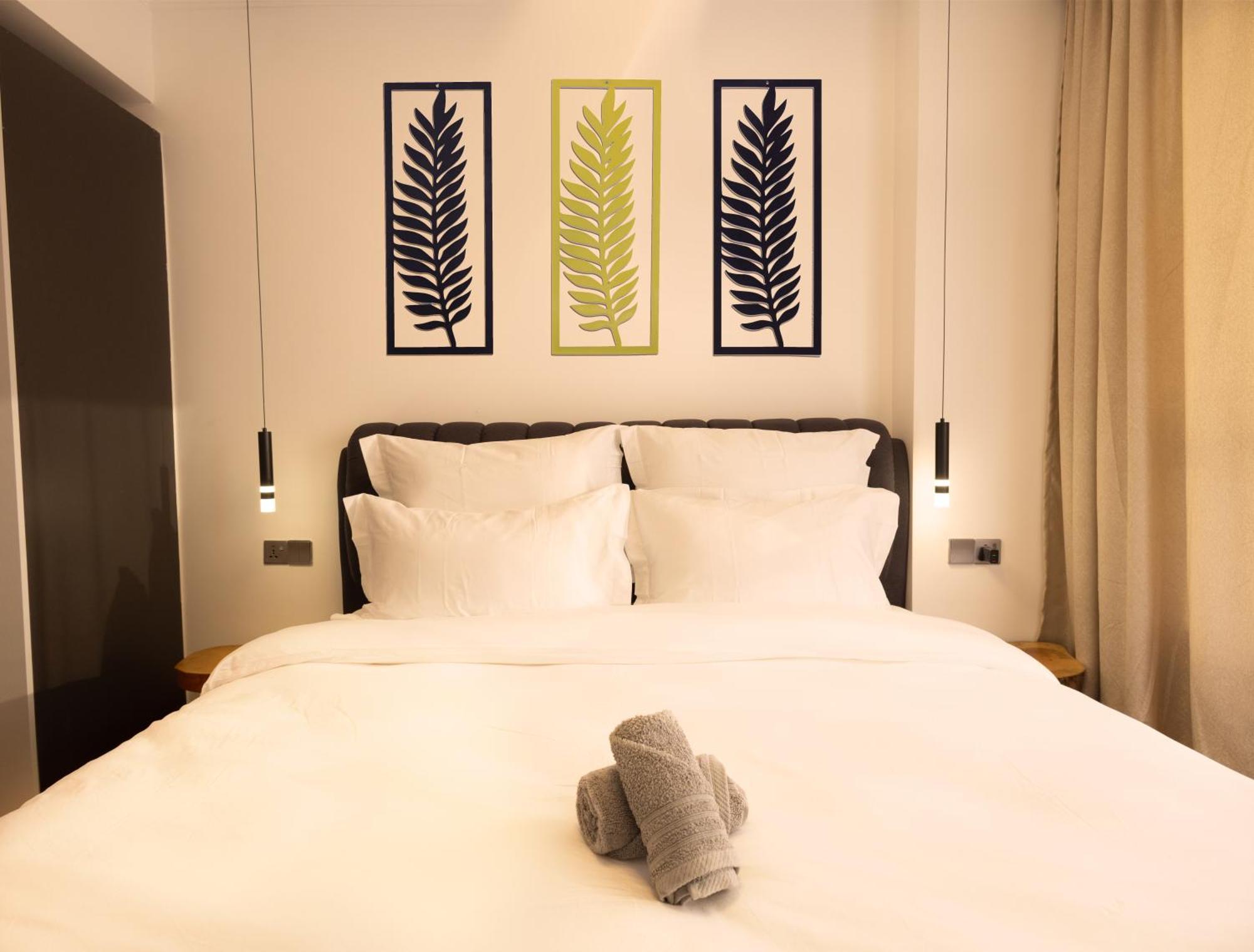 Cozy Stylish With King Bed And Wi-fi Apartment