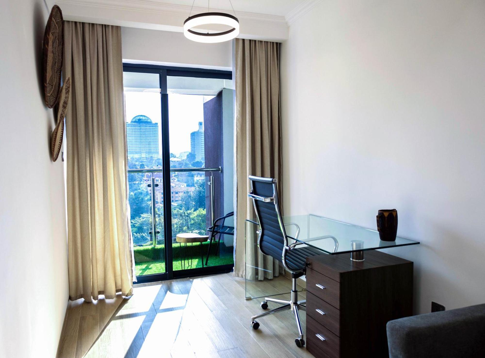 Apartment Cozy Stylish With King Bed And Wi-fi
