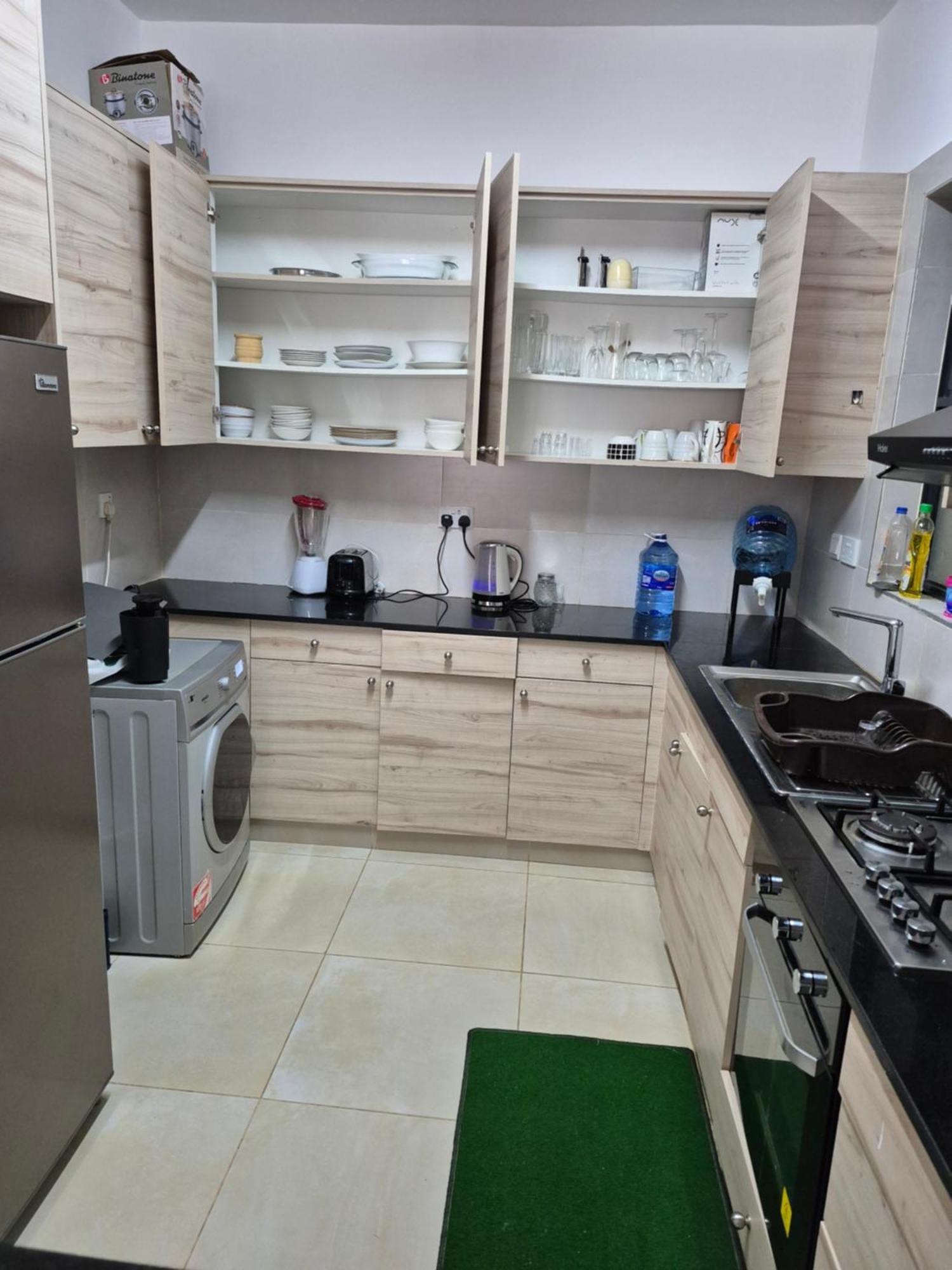 1bed Deluxe Retreat At The Centre Of Westlands With Pool & Functionional Gym Lantana Road Apartment *