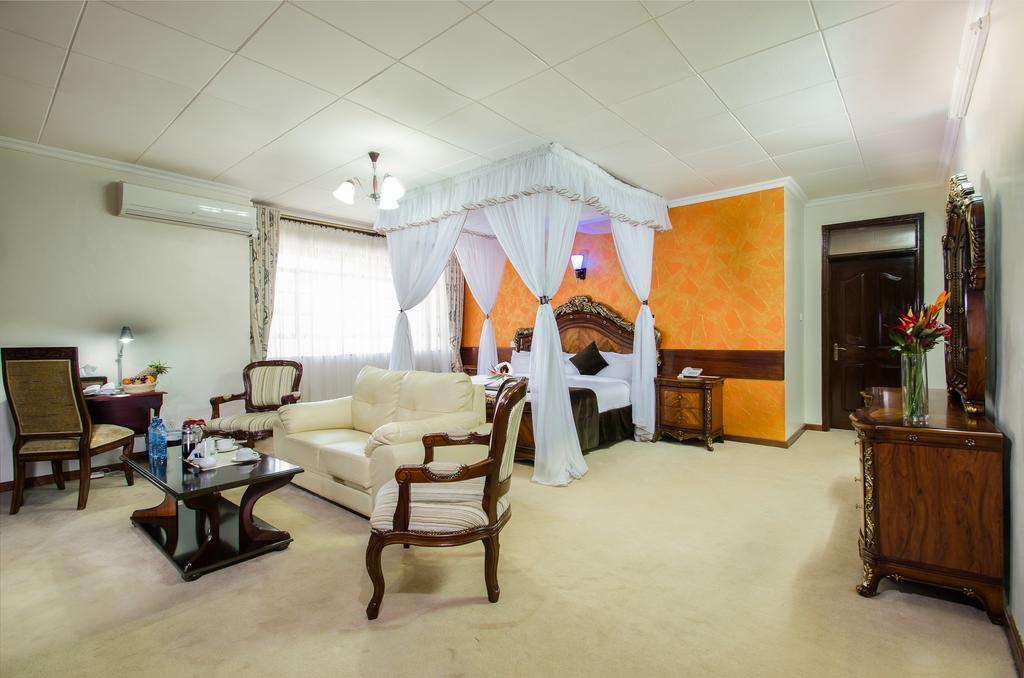 Karen Cold Springs Hotels 4*