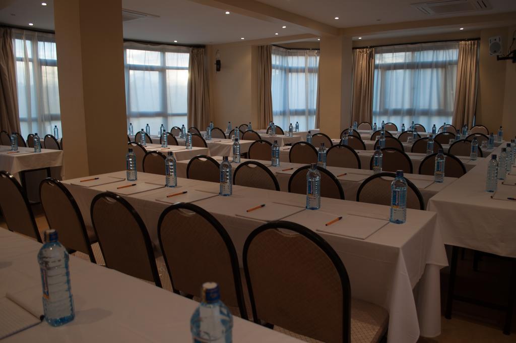 Emeli Hotel 3*