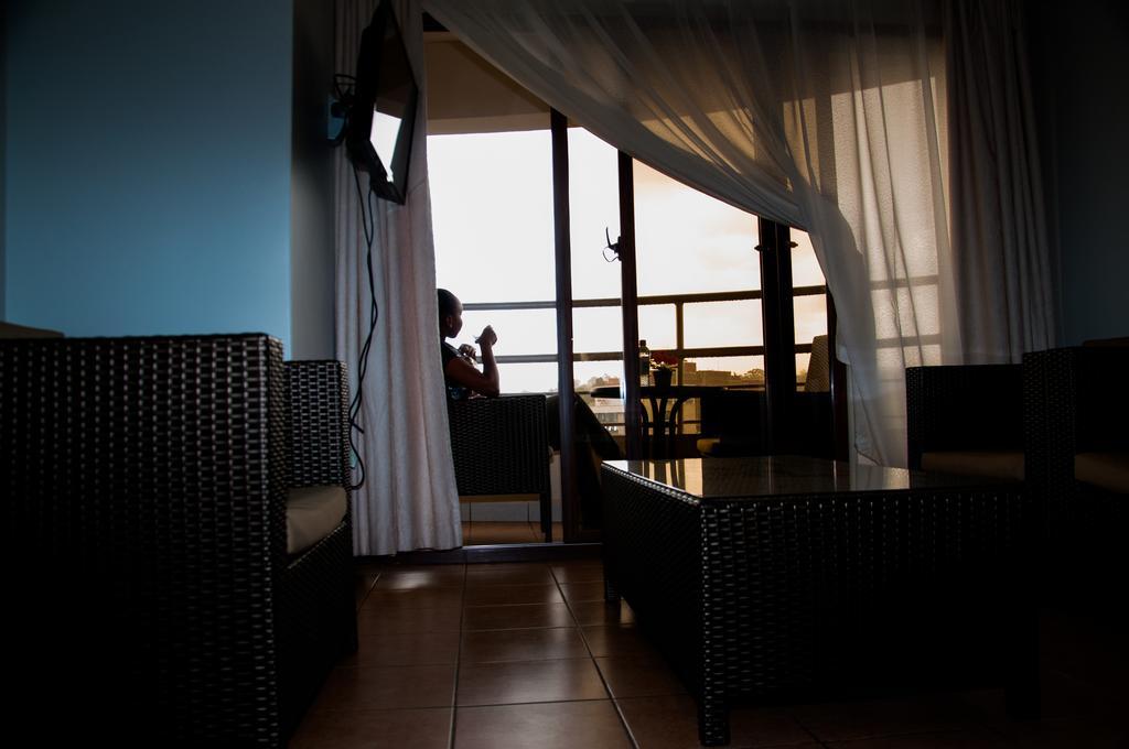 Hotel Emeli 3*