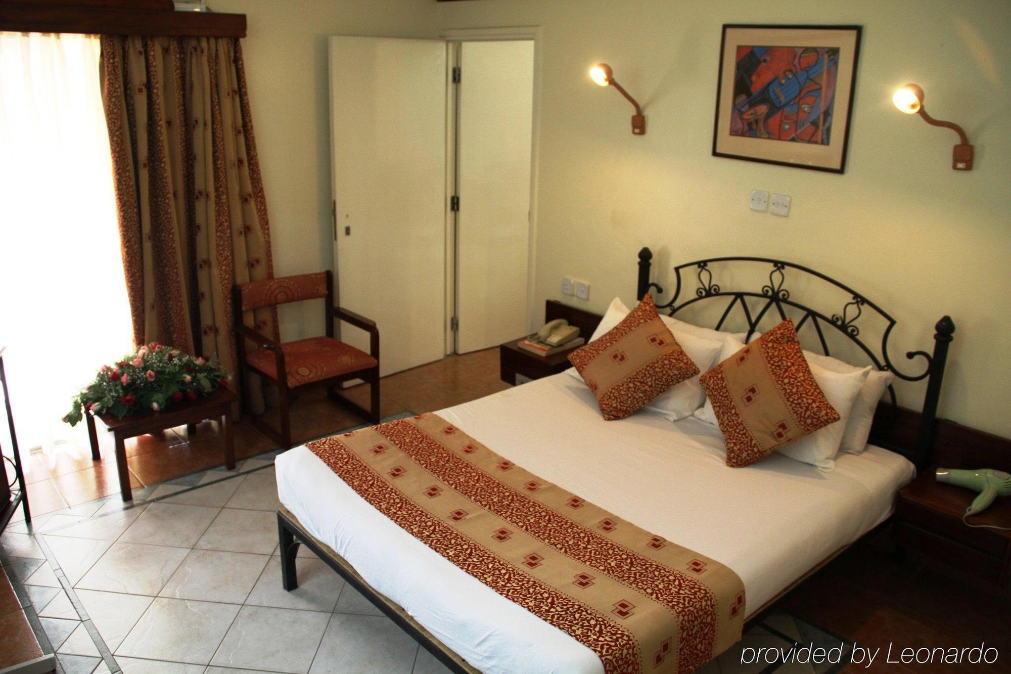 Sentrim 680 Hotel
