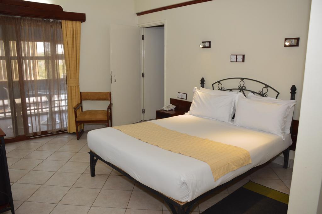 Hotel Sentrim 680 3*