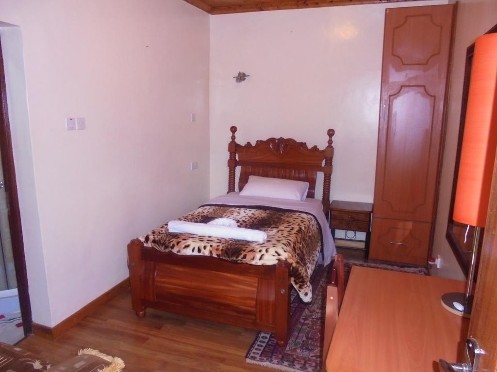 Homely Guest house *