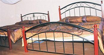 The Headquarters Bed & Breakfast 3*