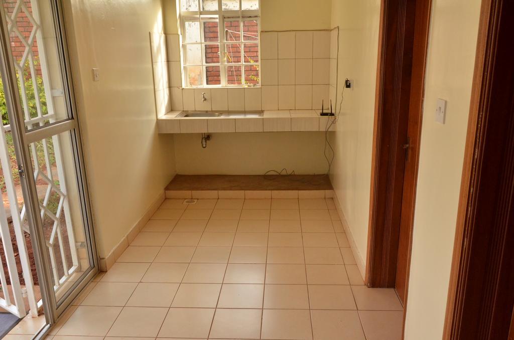 Dolfran Guest House 3*