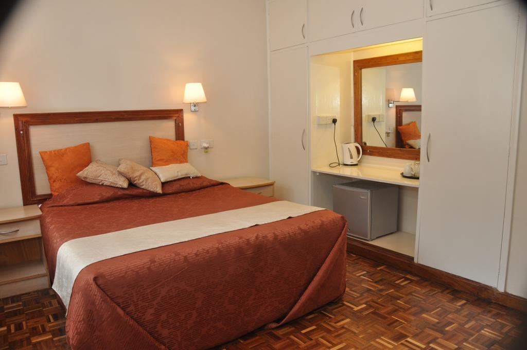 Bed & Breakfast Riverview Westlands 3*