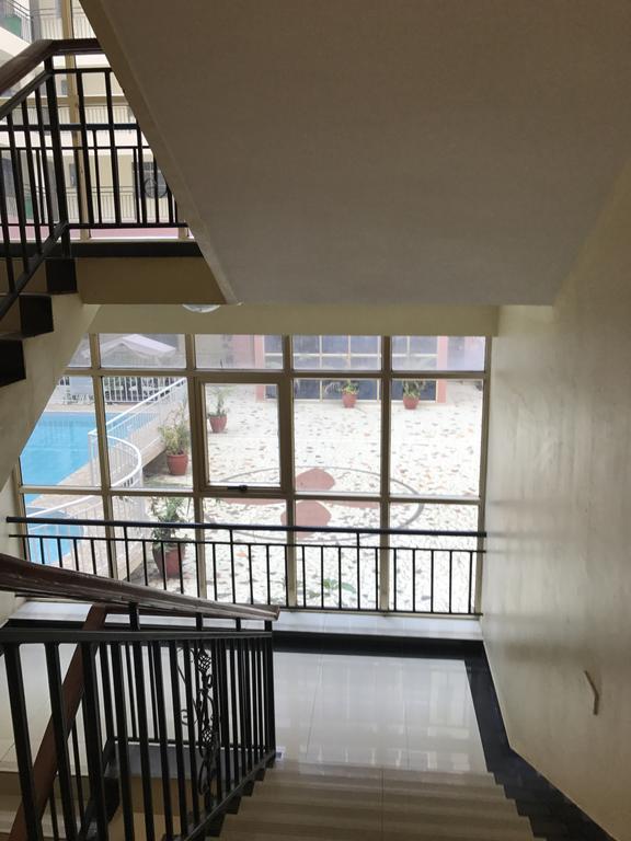 Sapphire Court * Nairobi
