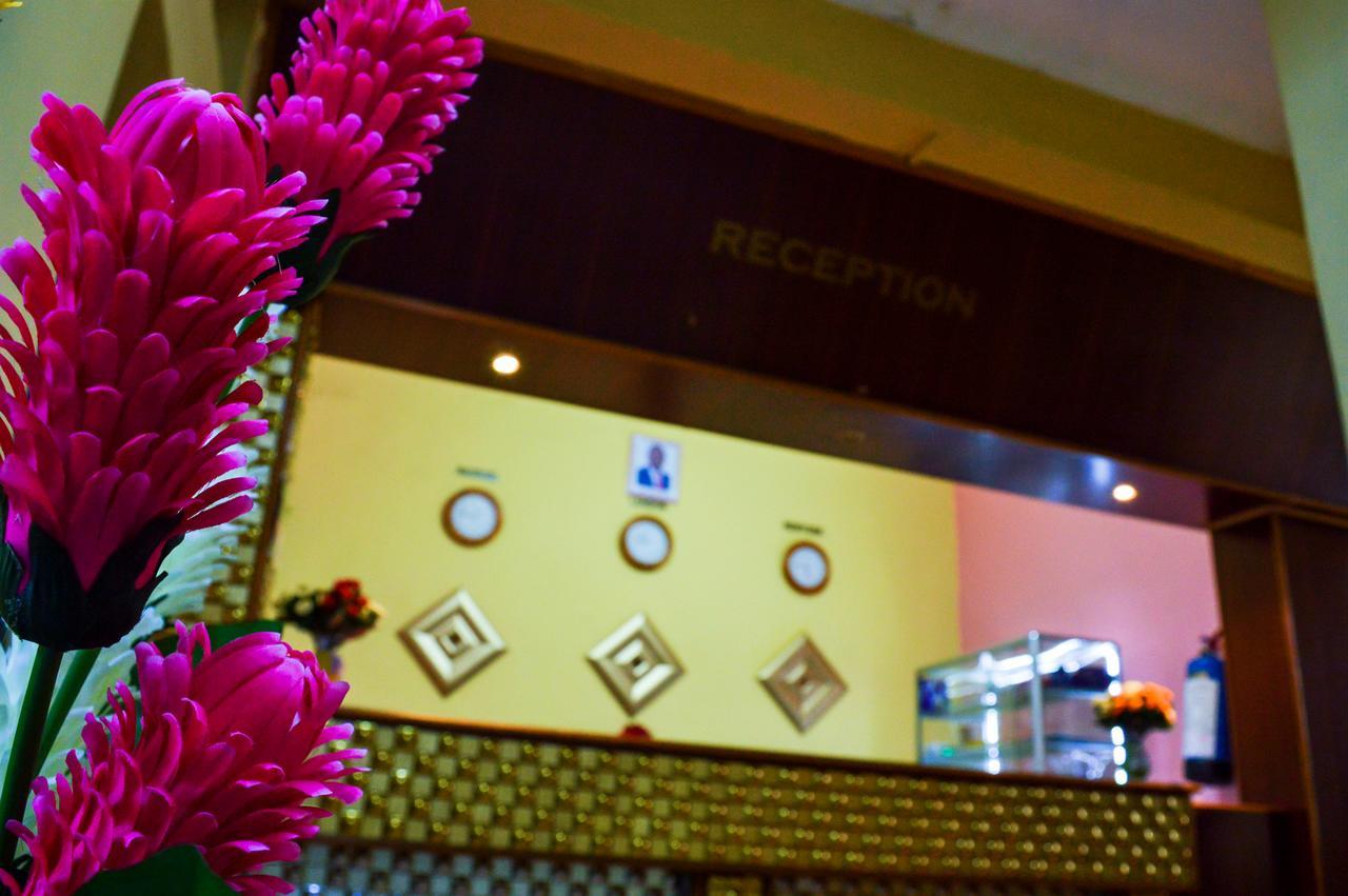 Hotel Rivers Corner 3*