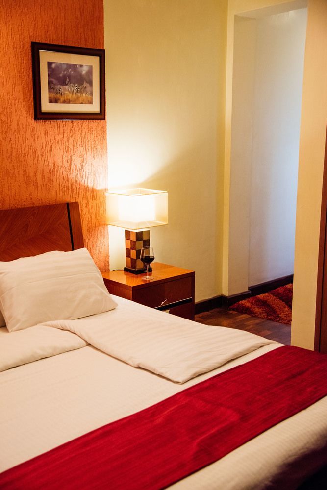 Aparthotel Gemsuites Serviced Apartments State House 3*