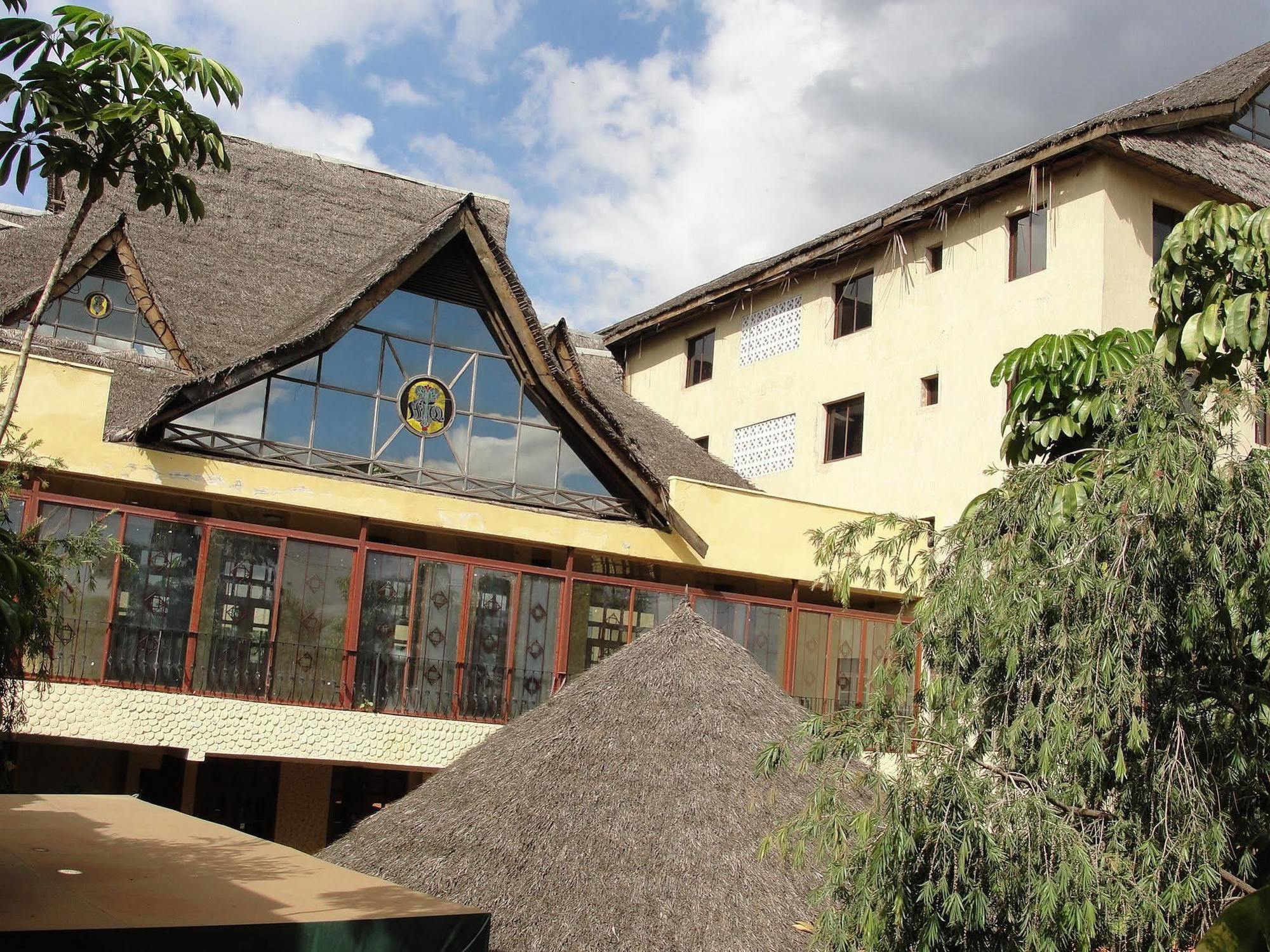 The Headquarters 3*