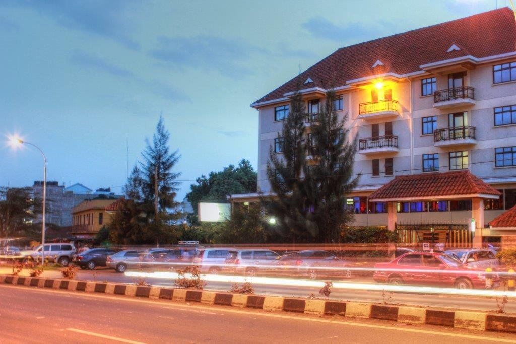 Hennessis 3* Nairobi
