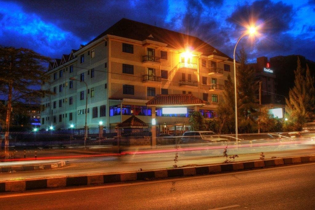 Hennessis Hotel 3*