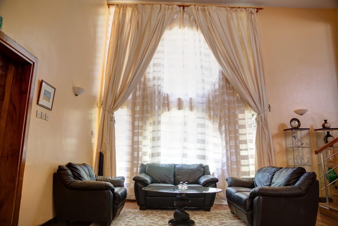 Adies Garden Guest house 3*