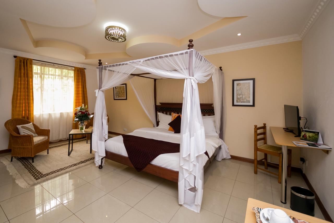 Rudi Nairobi