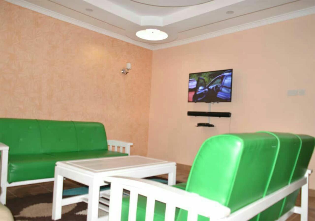 Nemadek Royal Park Homestay