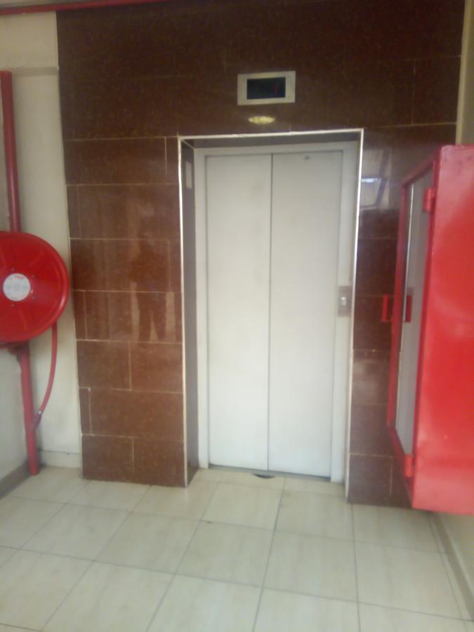 Ash White Hotel 2*