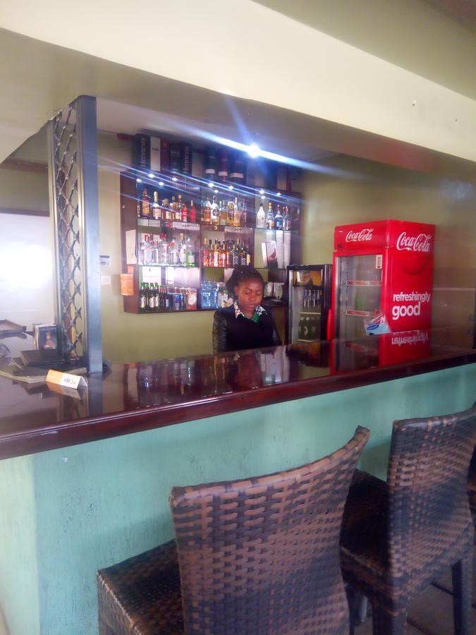 Ash White Nairobi