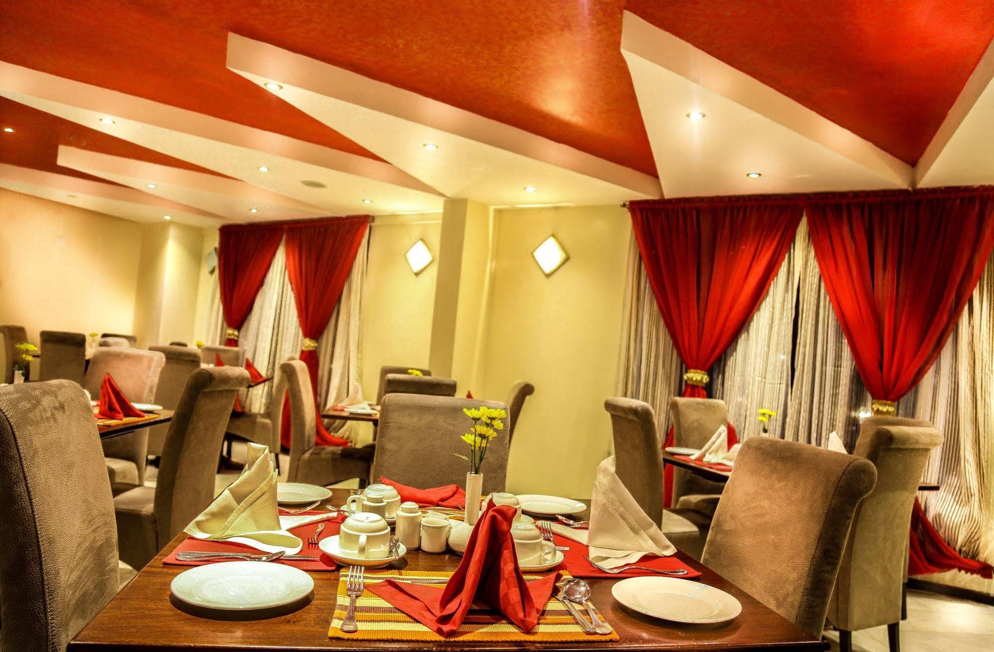 The Monarch 3* Nairobi