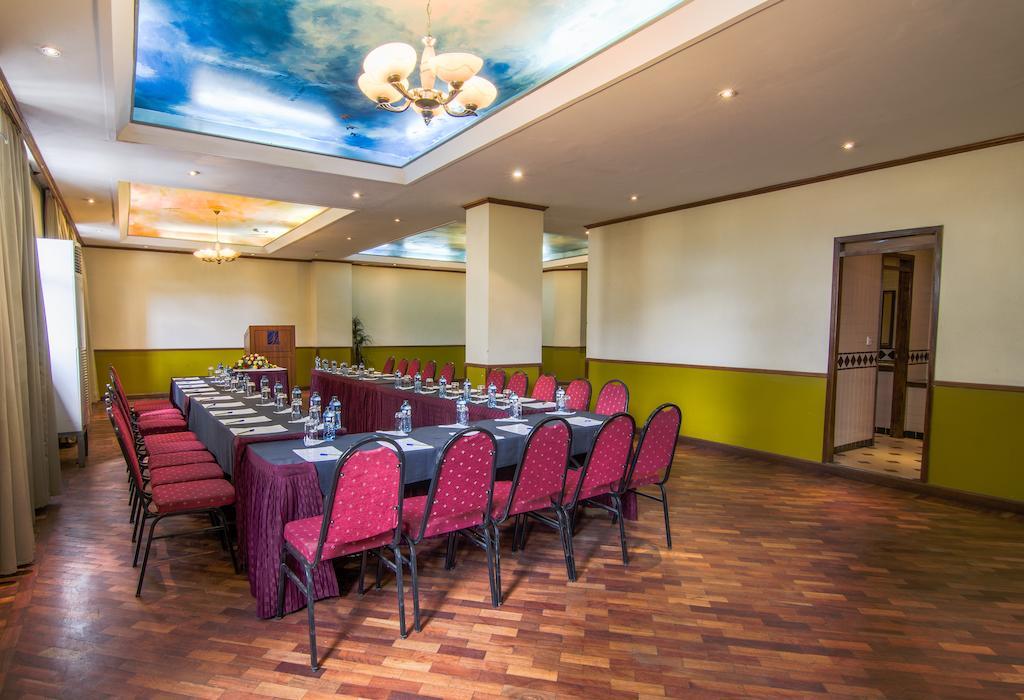 Sentrim 680 Hotel