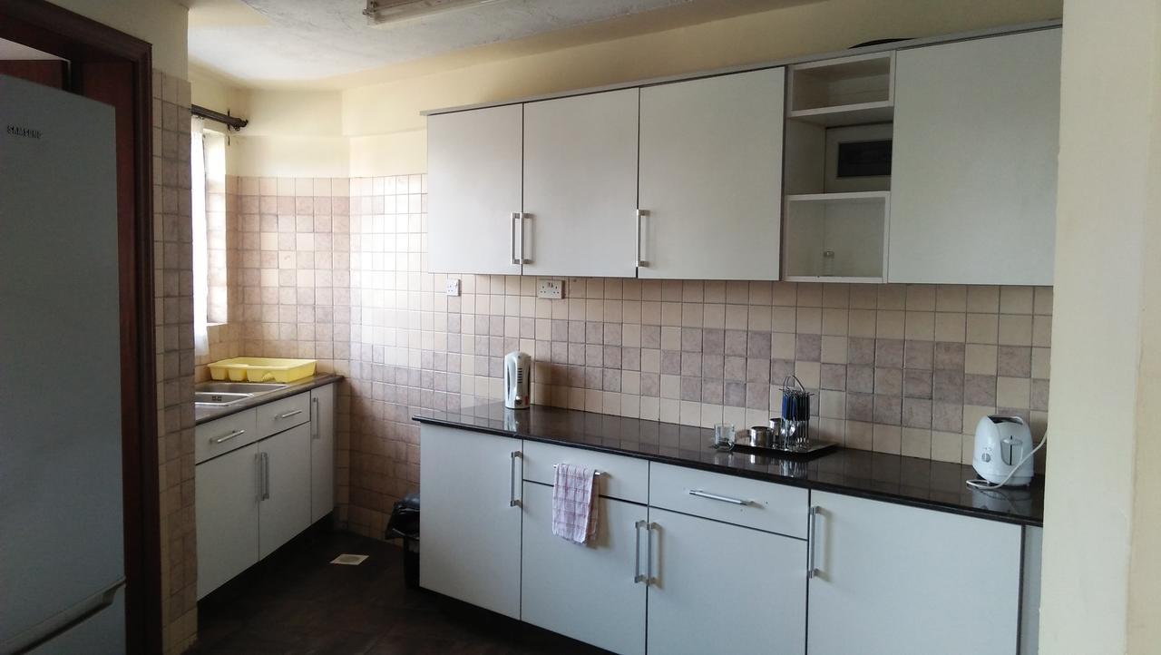 Queens Park Apartment