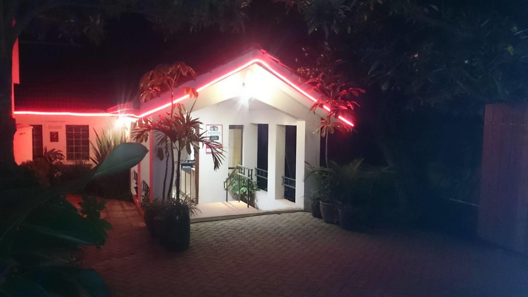 Bed & Breakfast Riverview Westlands 3*