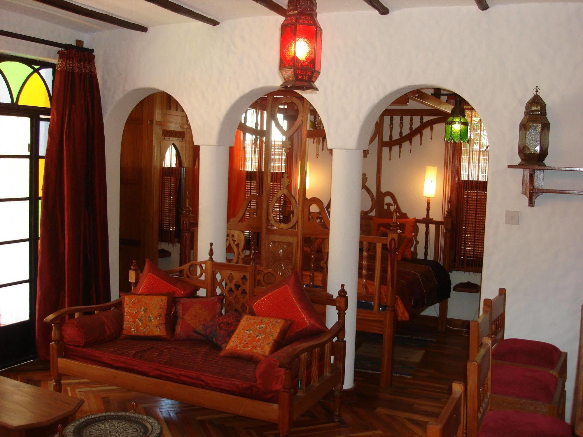 The King Post Aparthotel