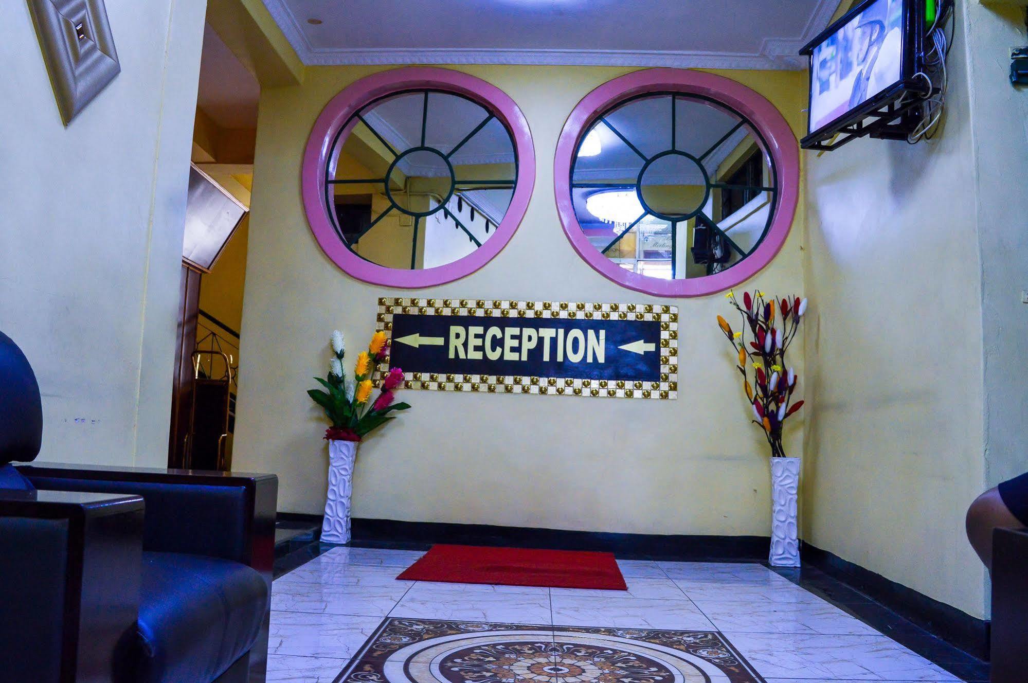 Hotel Rivers Corner
