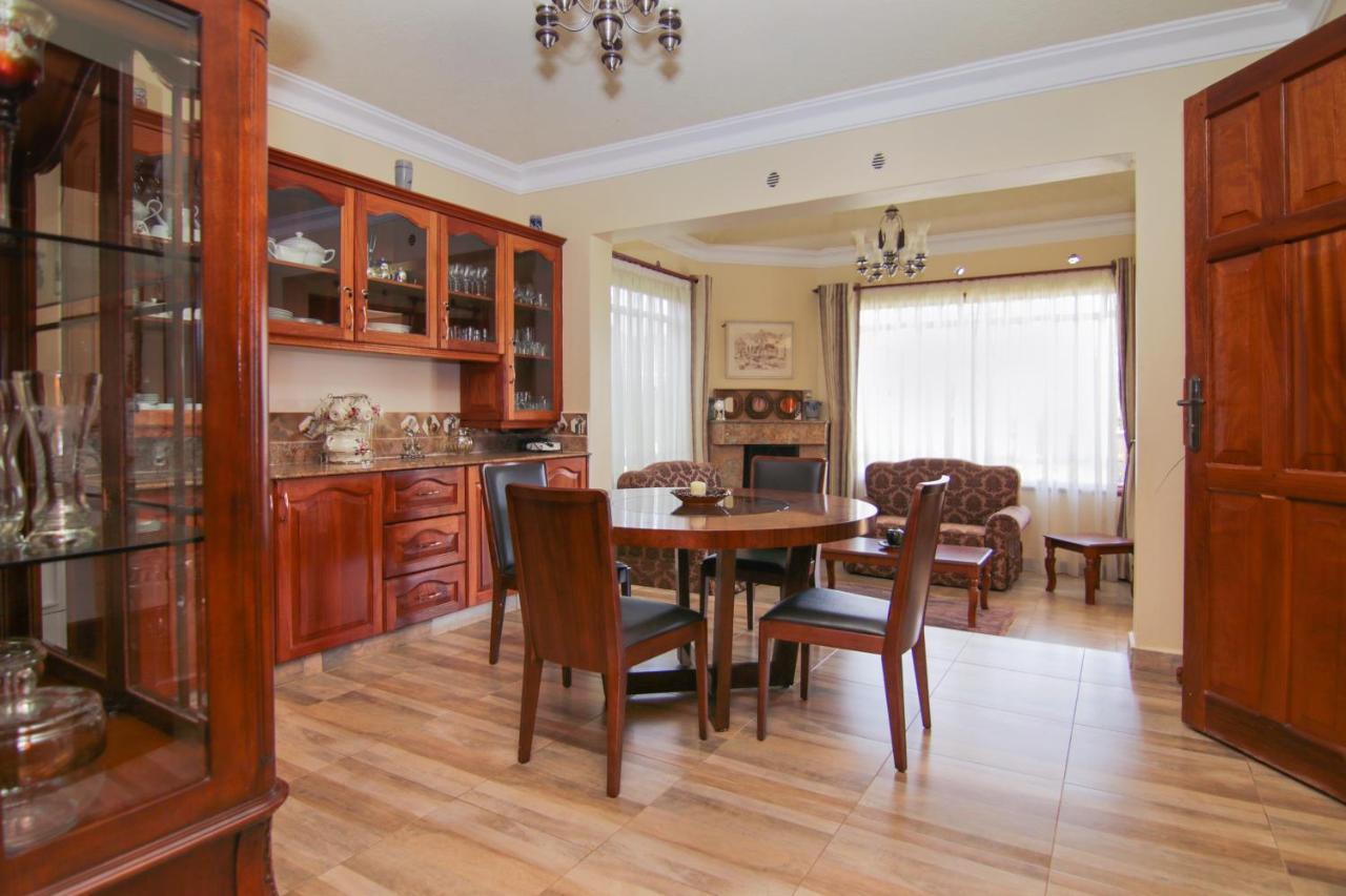 Holiday home Ndeiya House