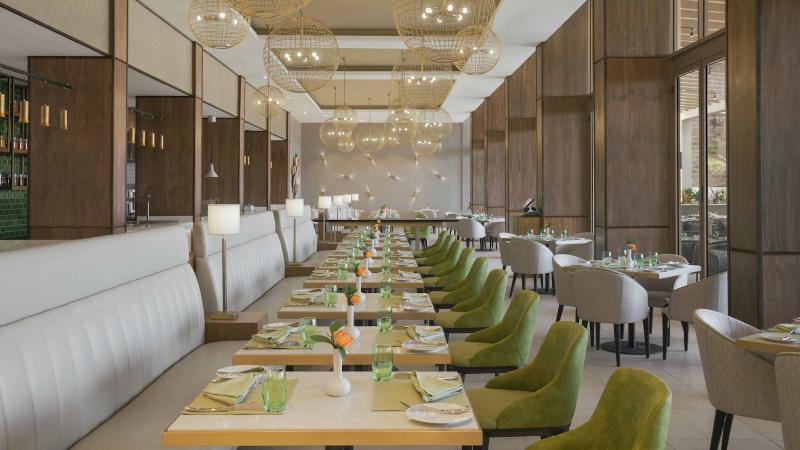 Hotel Four Points By Sheraton Airport 4*