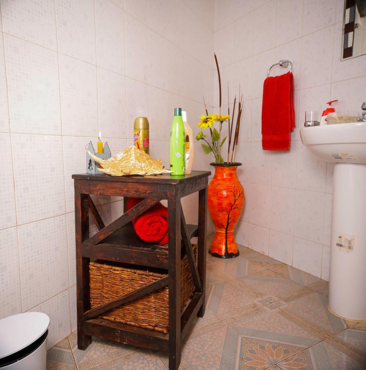Sherry Homes - Kwetu Bed & Breakfast Nairobi