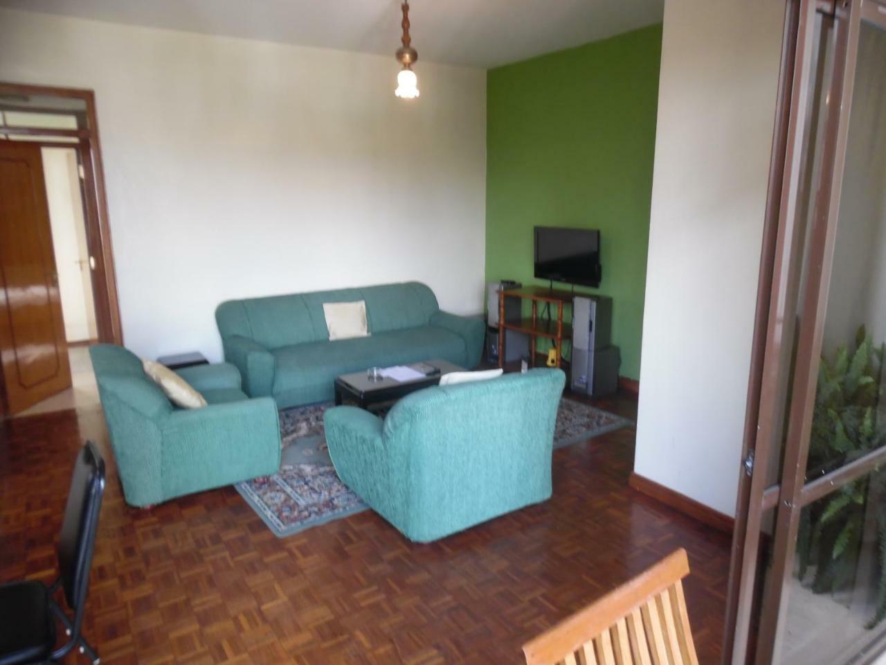 Apartment Court Samra