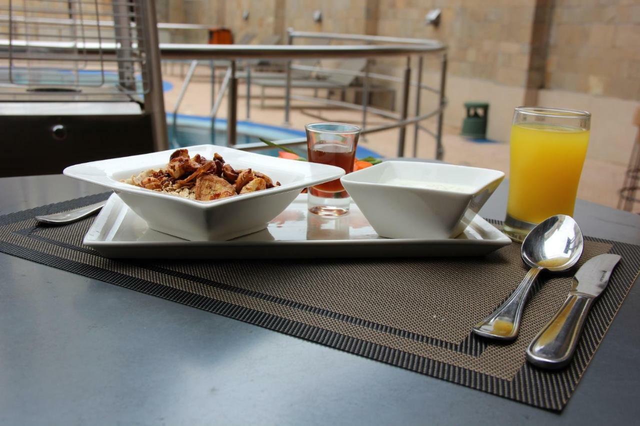 Hotel Gramo 3*