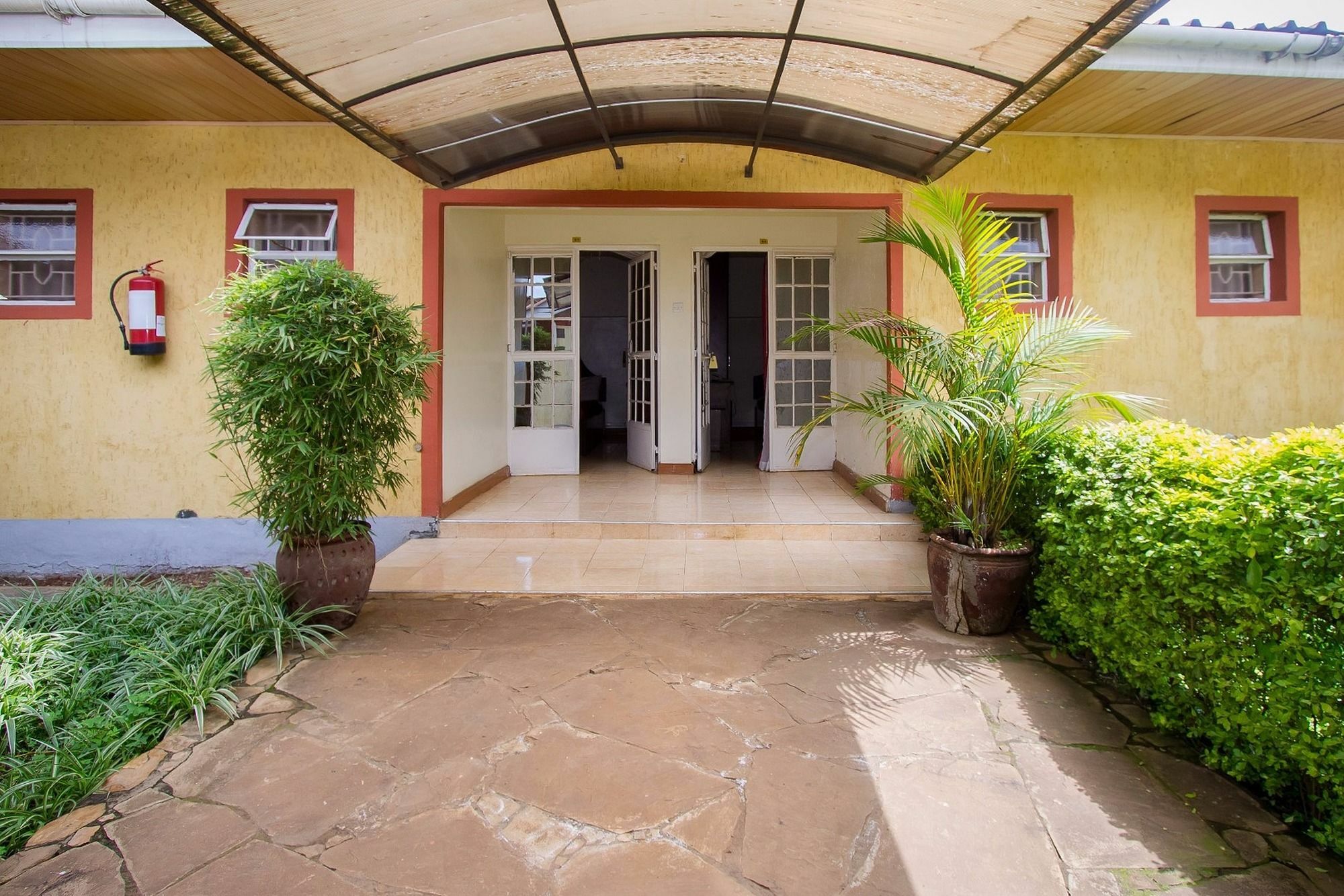Konar House Kilimani Hotel