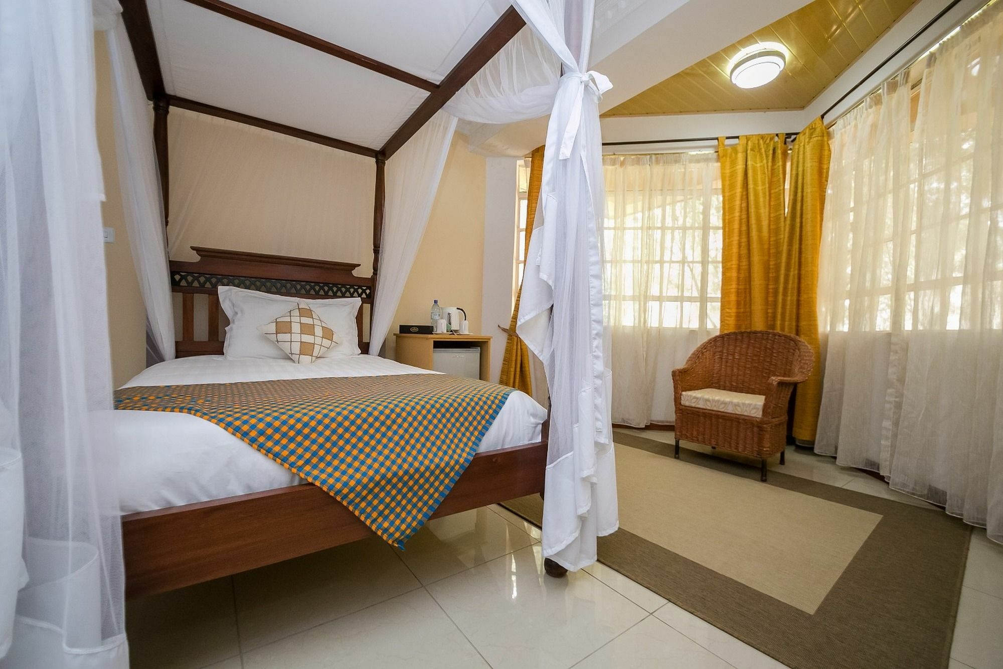 Rudi Hotel 2*
