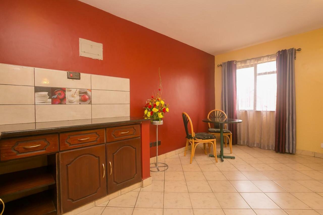 Hotel Plus254 2*