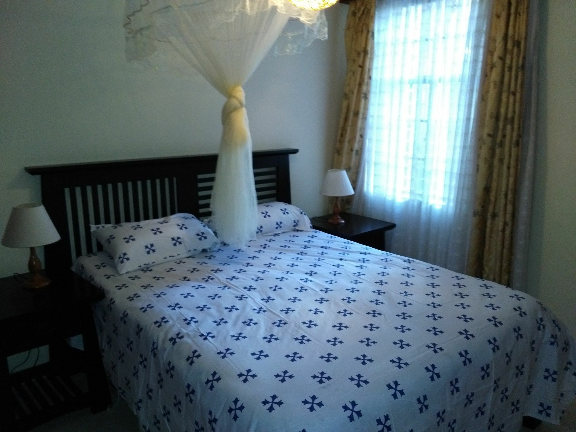 Lovely 1 Bedroom Apartment *