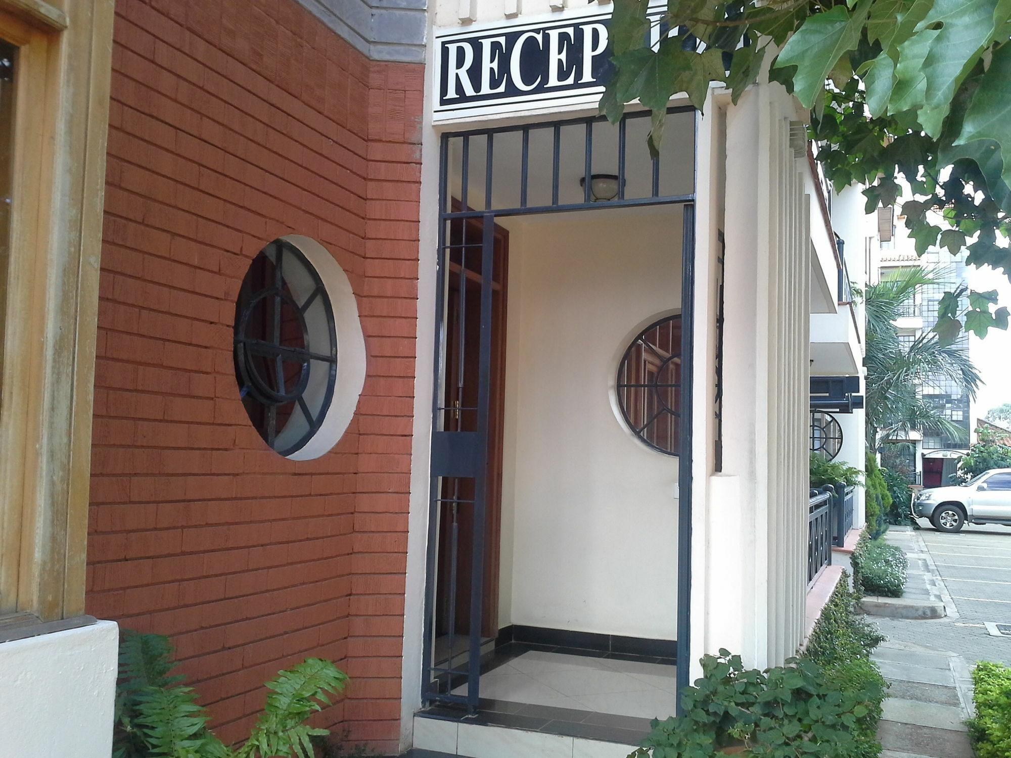 Meltonia Luxury Aparthotel Nairobi