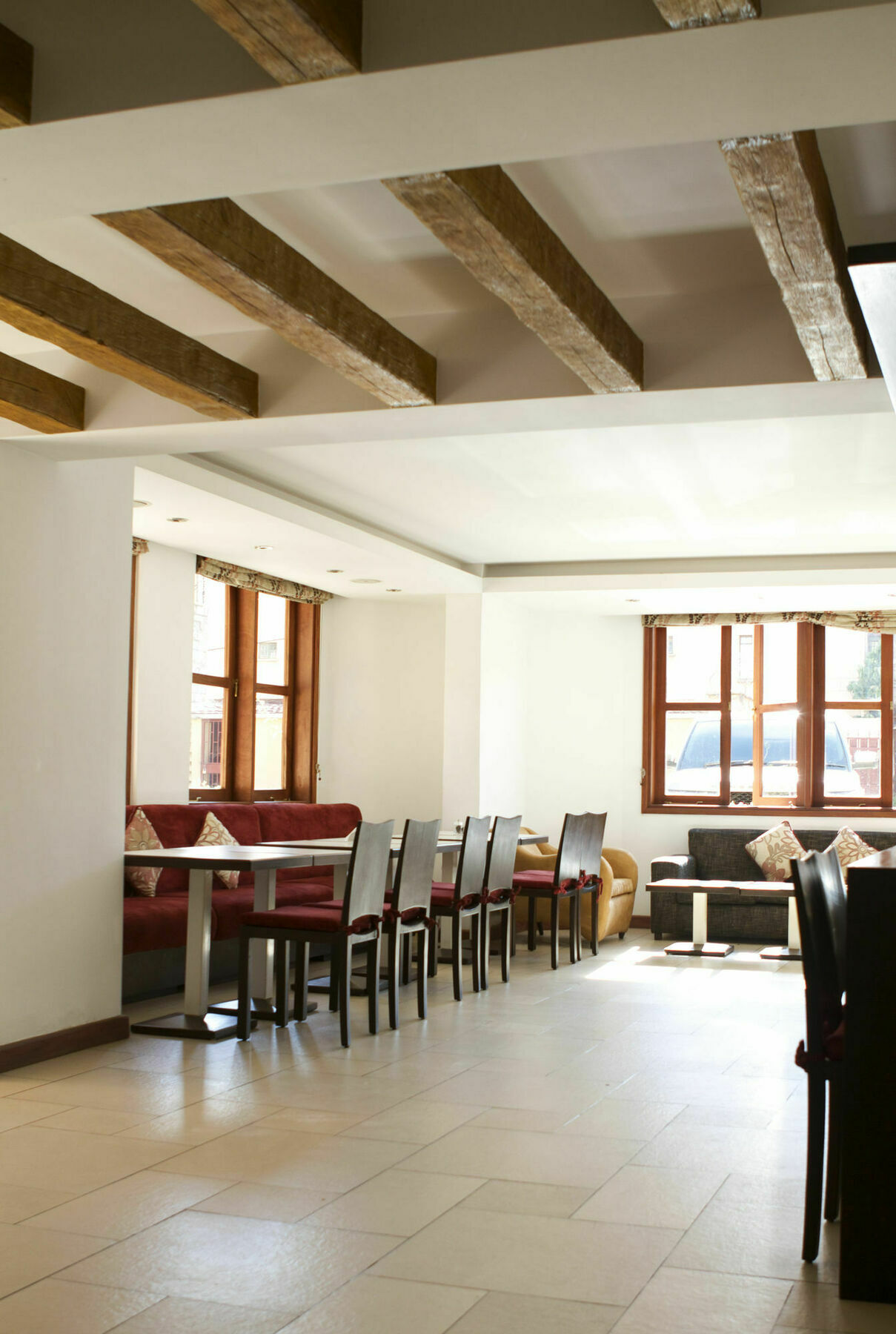 Hotel Osinkirri Kilimani 4*
