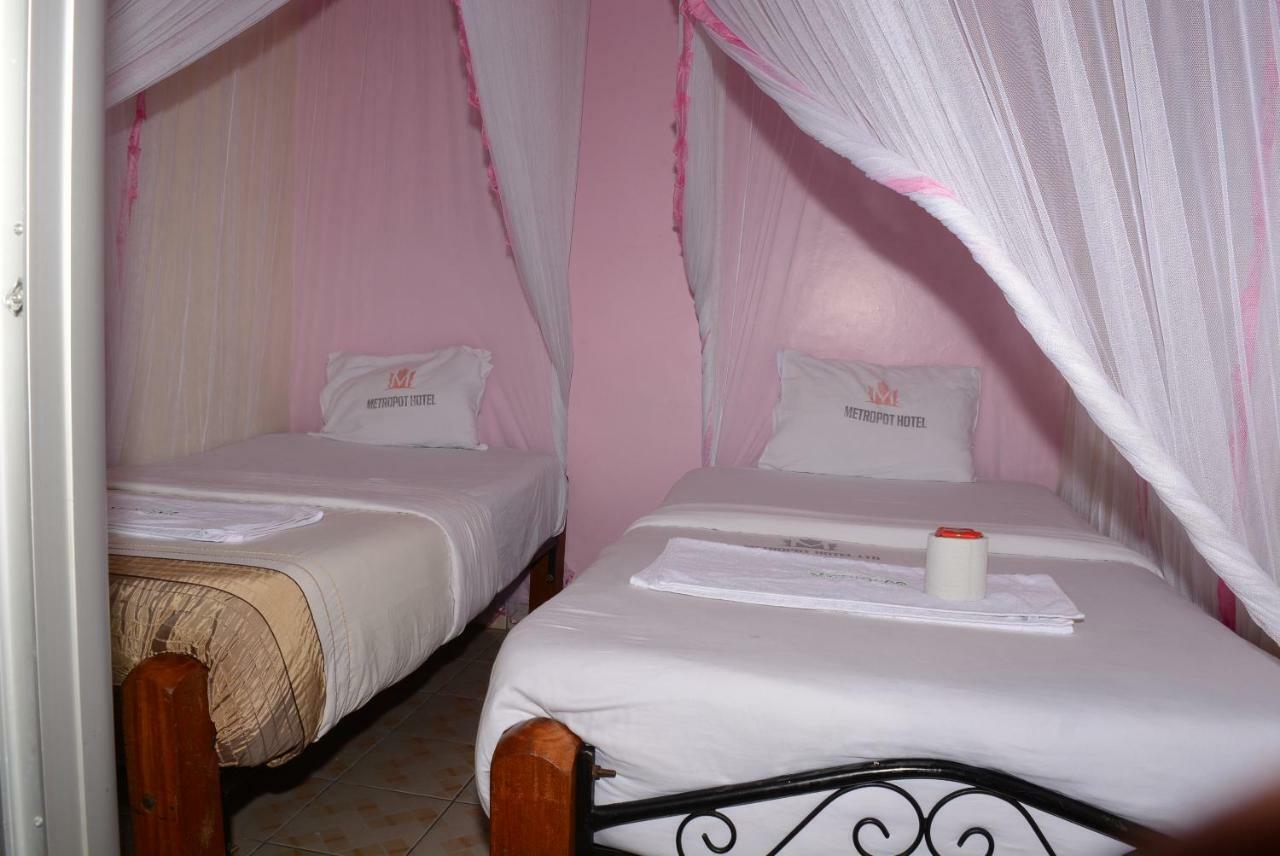 Hotel Almasi 3*