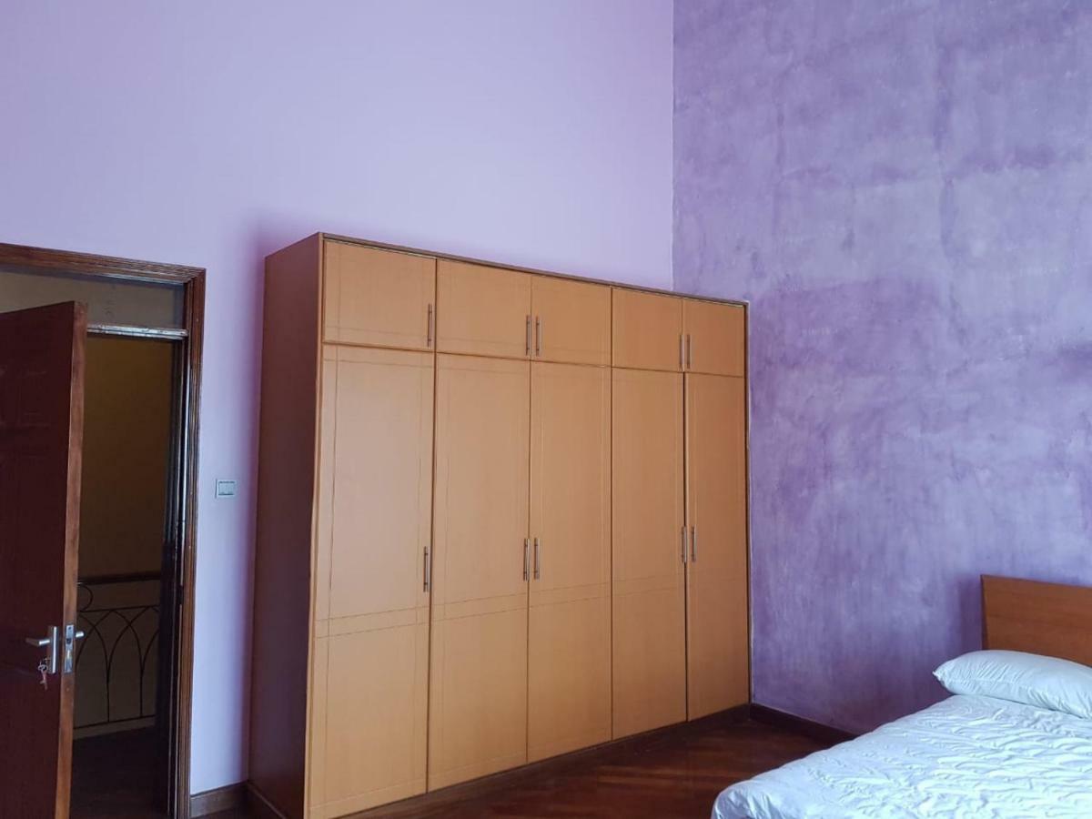 The Royal In Lavington Homestay *