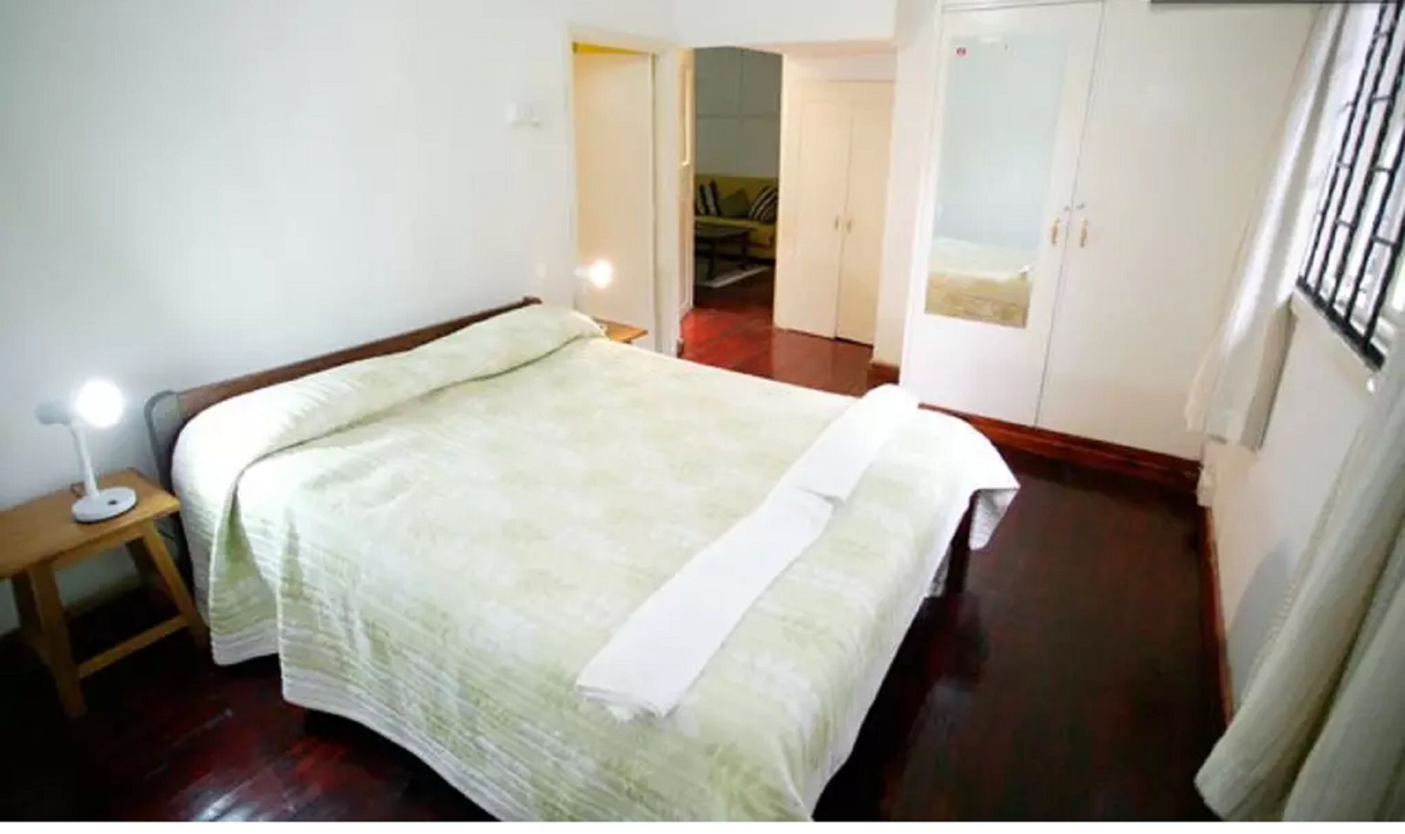 Guest house Kiloran House