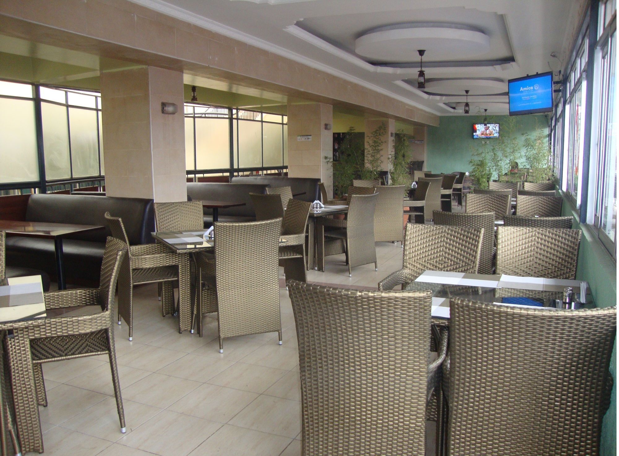 Ash White Hotel 2*