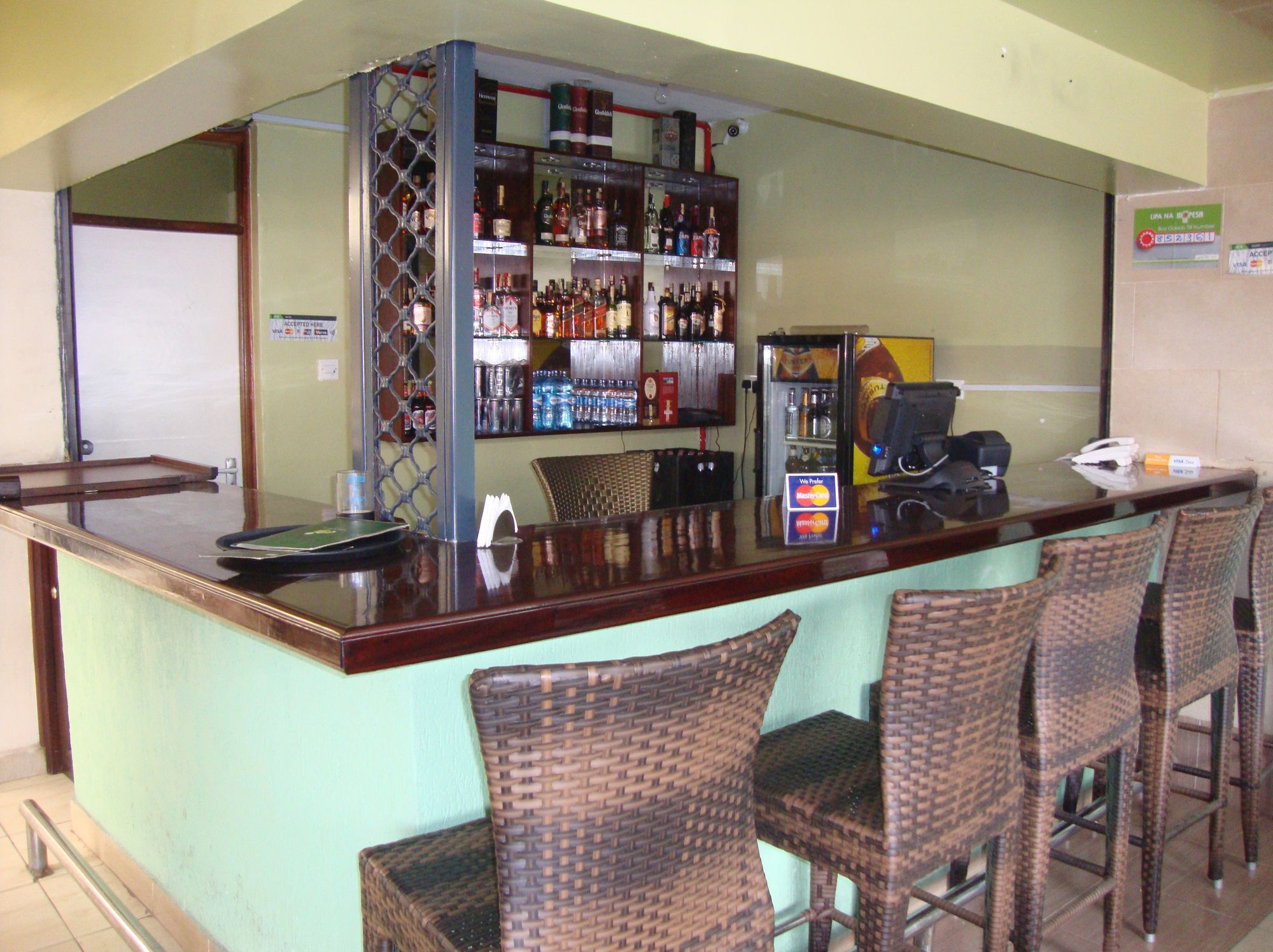 Ash White Nairobi